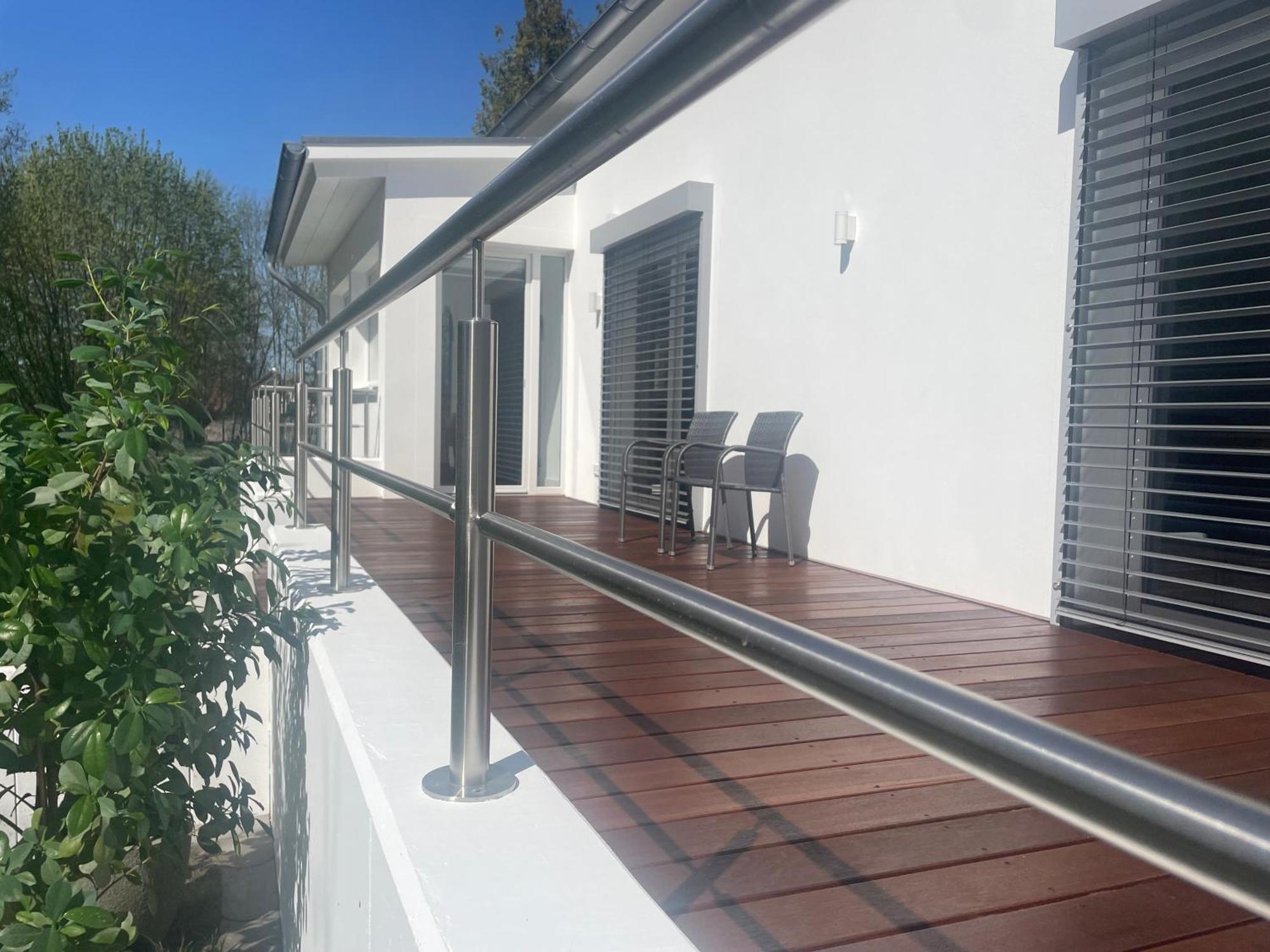 Appartement Mit 2 Schlafzimmern Und Terrasse Halle  Exterior photo